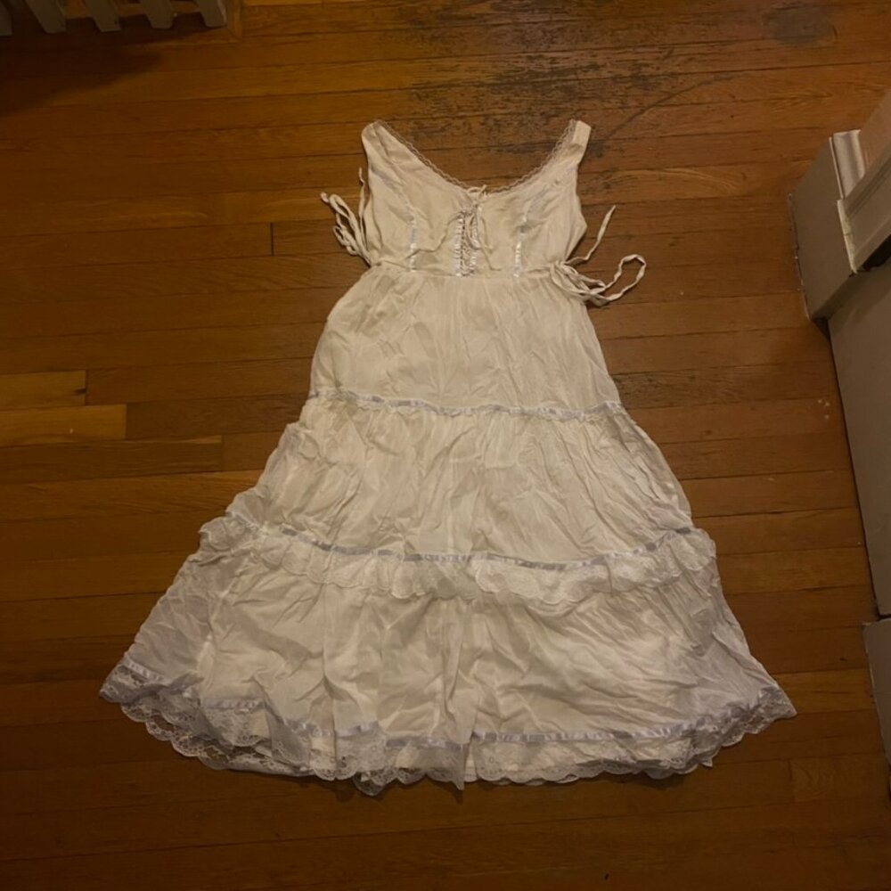 UNIF BOBBIN DRESS SZ M WHITE FAIRYCORE DREAMY COTTAGECORE